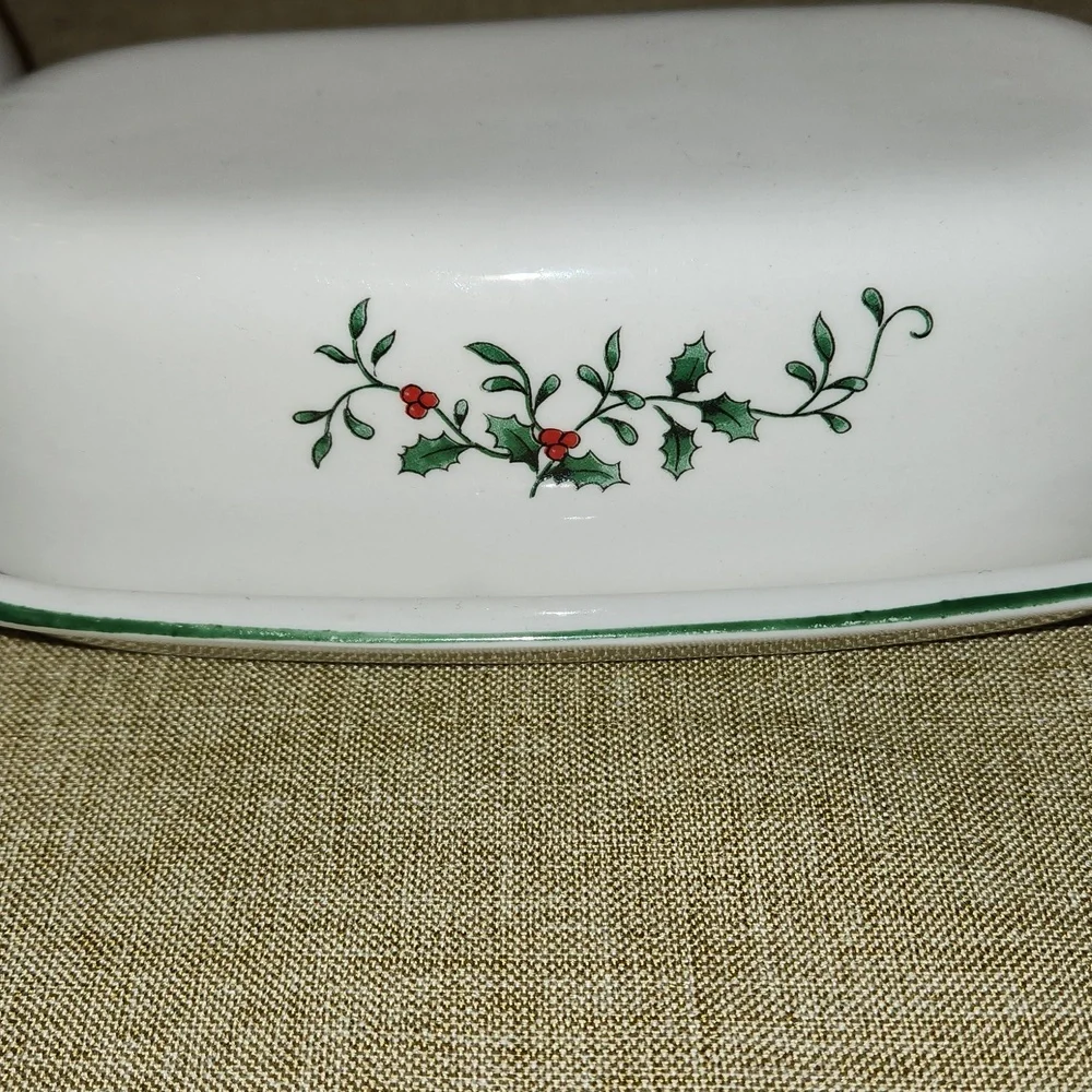 Holiday Royal Seasons Kitchen Ceramic Table Top Accessories